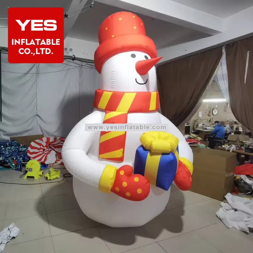 Best Design Inflatable Christmas Decoration Present Inflatable Snowman