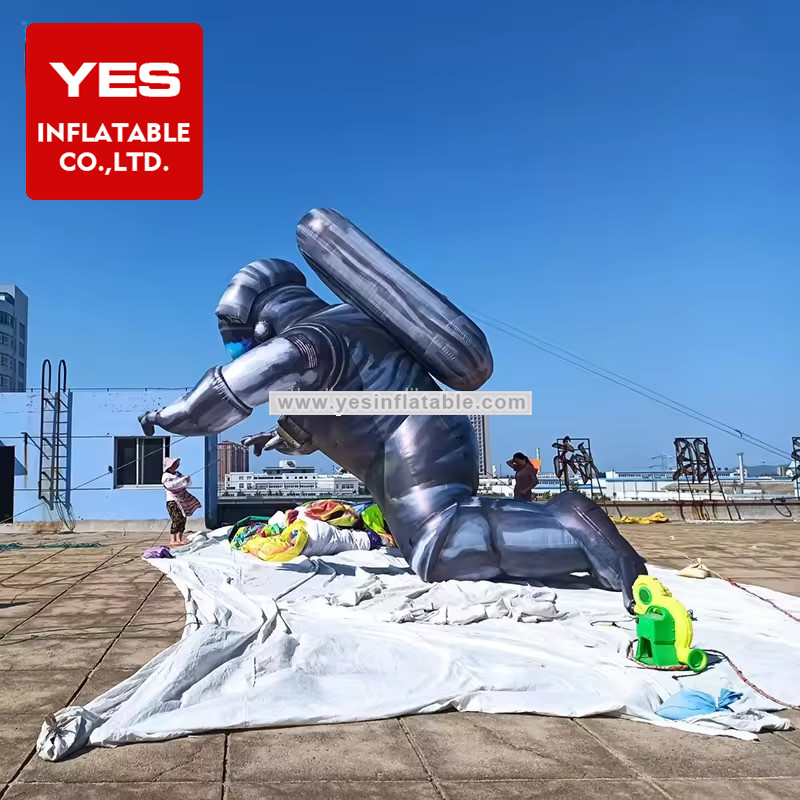 Customized Inflatable Carton Models Giant Colourful Inflatable Spaceman Inflatable Astronauts